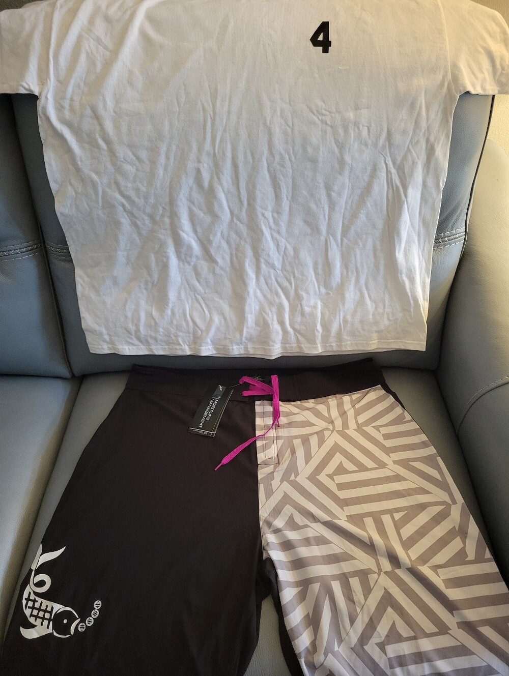 #4 XXL Goldfish Volleyball White T-Shirt + Mizuno sublimated boardshorts